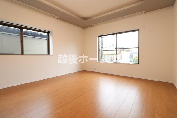 新潟市西区真砂３丁目の中古一戸建て