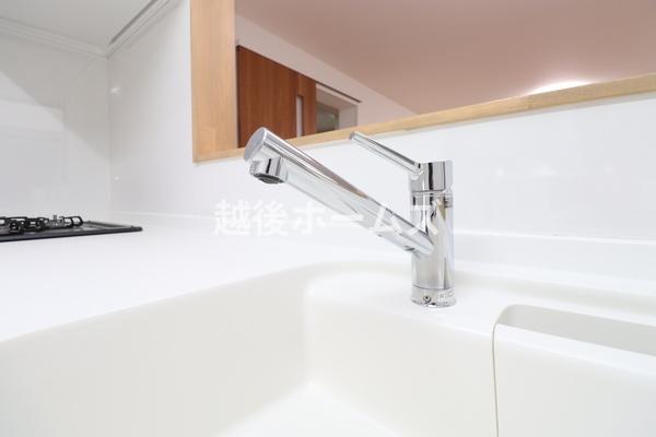 新潟市西区真砂３丁目の中古一戸建て