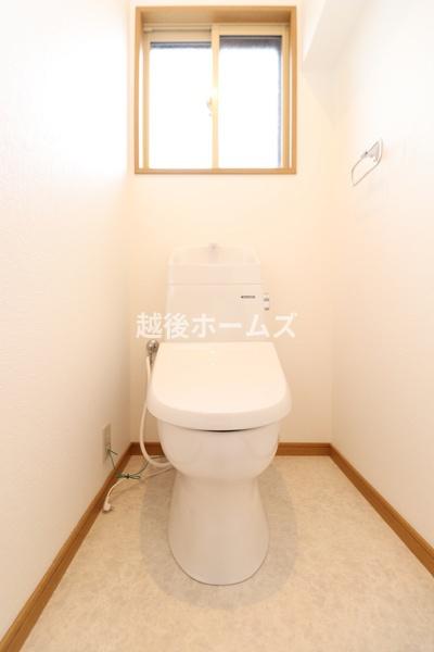 三条市中新の中古一戸建て