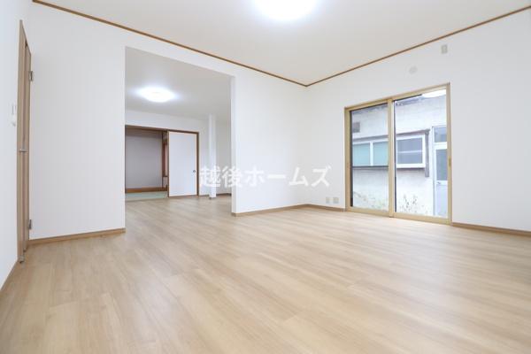 三条市中新の中古一戸建て