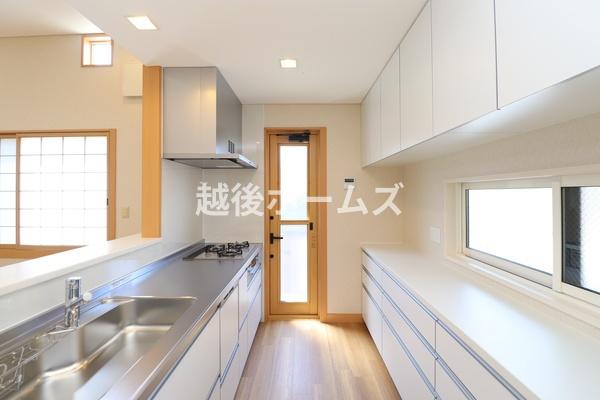 新潟市中央区関屋本村町２丁目の中古一戸建て