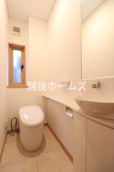 新潟市中央区関屋本村町２丁目の中古一戸建て