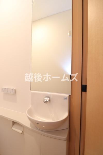 新潟市中央区関屋本村町２丁目の中古一戸建て
