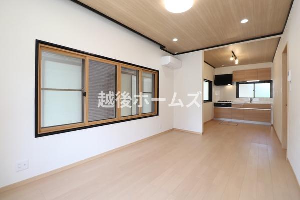 新潟市西区上新栄町２丁目の中古一戸建て