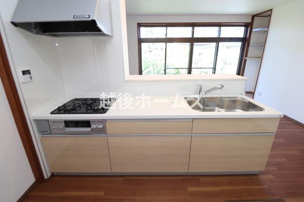胎内市本郷町の中古一戸建て