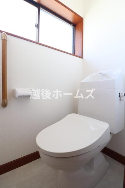 胎内市本郷町の中古一戸建て
