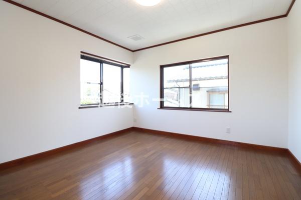胎内市本郷町の中古一戸建て