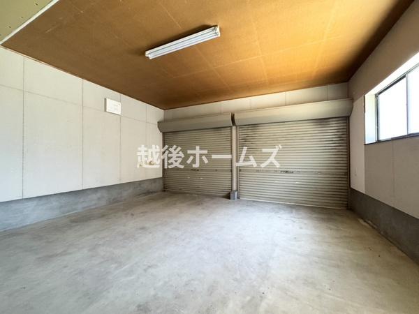 胎内市本郷町の中古一戸建て