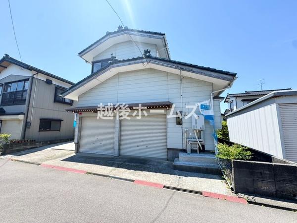 胎内市本郷町の中古一戸建て