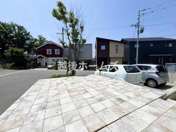 新潟市西区五十嵐２の町の中古一戸建て
