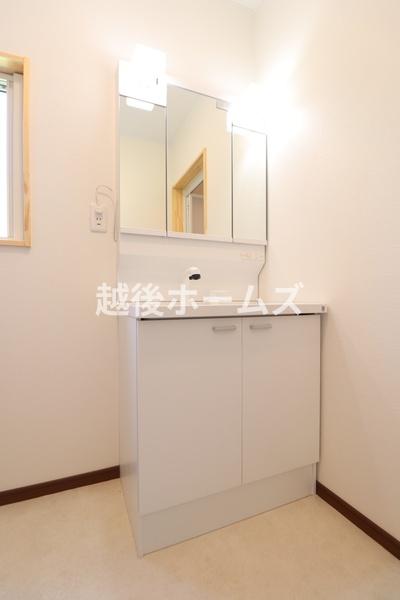 新潟市南区和泉の中古一戸建て