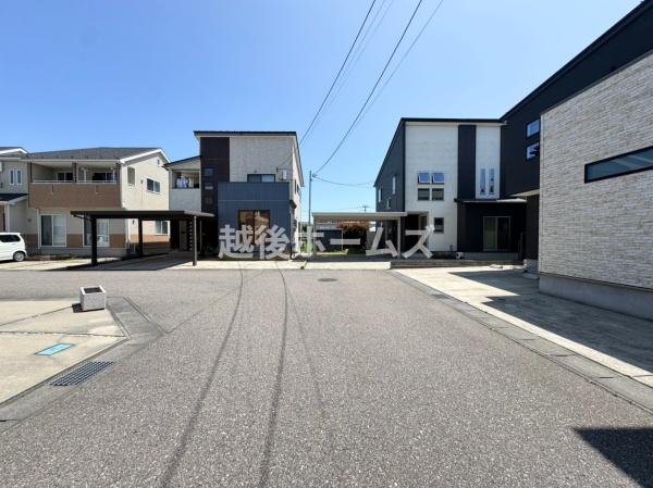 新潟市西区鳥原の中古一戸建て