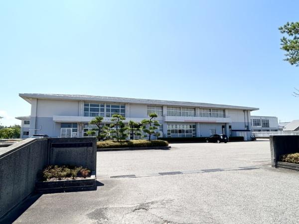 新潟市北区長戸呂の土地(新潟市立岡方中学校)
