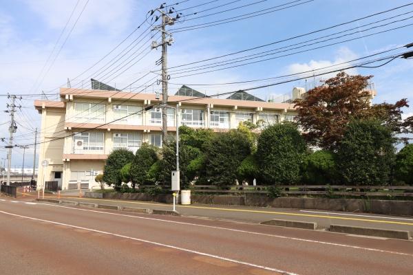 新築戸建 燕市井土巻(燕市立燕東小学校)