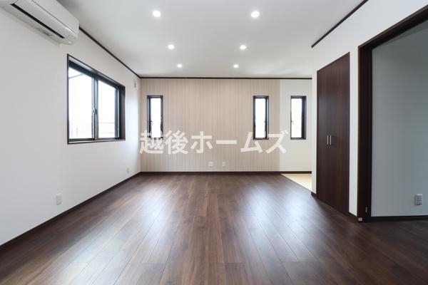 新潟市東区新石山５丁目の中古一戸建て