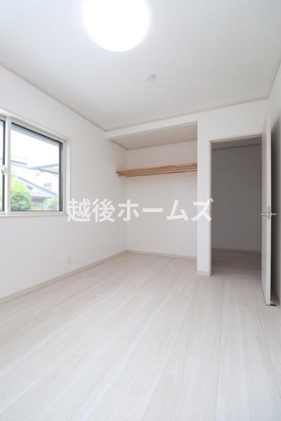 新潟市東区新石山５丁目の中古一戸建て