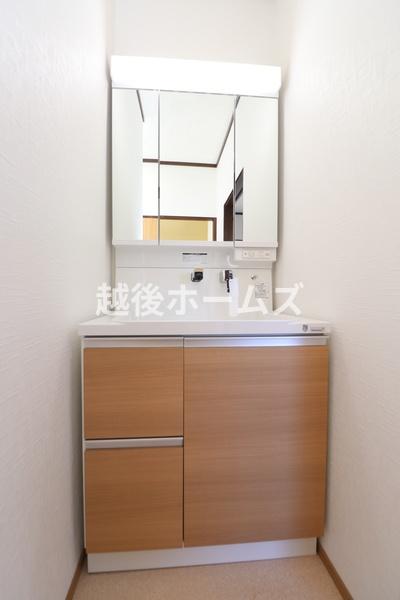 新潟市西区寺尾北１丁目の中古一戸建て