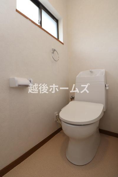 三条市西四日町３丁目の中古一戸建て