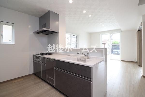 新築戸建　中央区女池６丁目