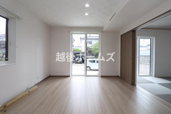 新築戸建　中央区女池６丁目