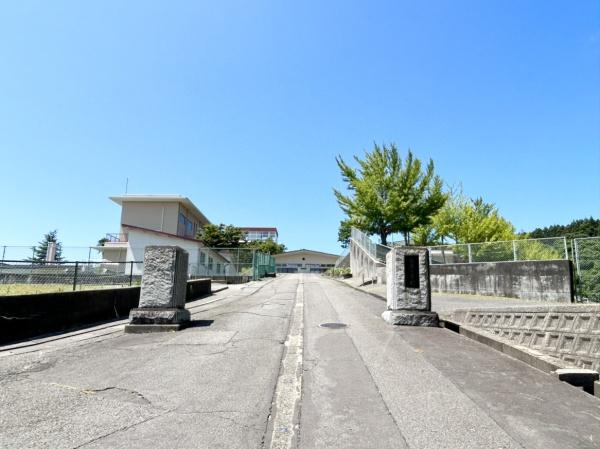 西蒲原郡弥彦村大字矢作の中古一戸建て(弥彦村立弥彦小学校)