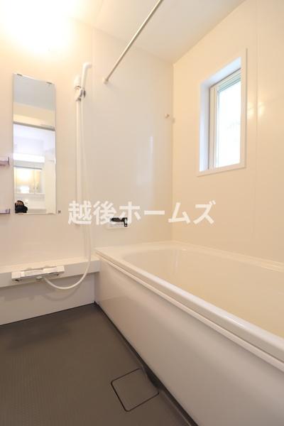西蒲原郡弥彦村大字矢作の中古一戸建て