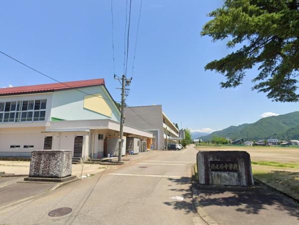 魚沼市大沢の中古一戸建て(魚沼市立湯之谷中学校)