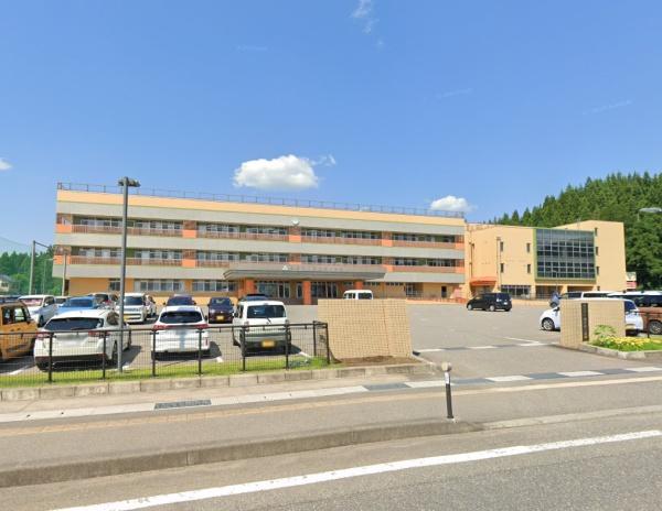 魚沼市大沢の中古一戸建て(魚沼市立湯之谷小学校)