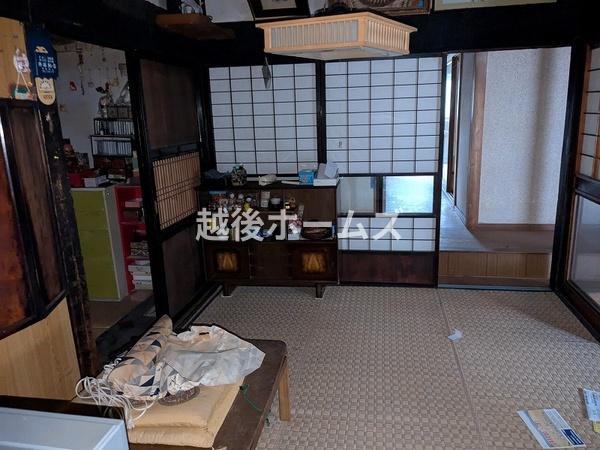 建築条件なし　古屋付売地　胎内市桃崎浜