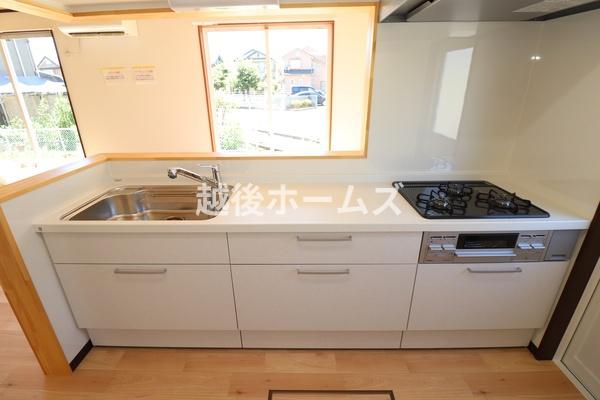 新潟市南区新山崎町３丁目の中古一戸建て