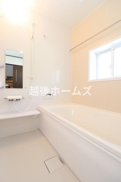 新潟市南区新山崎町３丁目の中古一戸建て