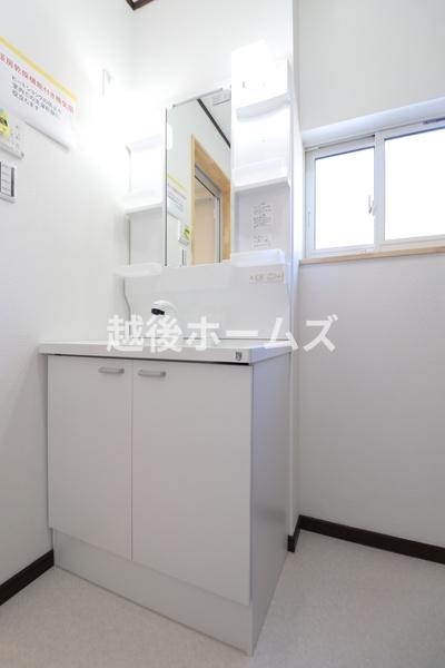 新潟市南区新山崎町３丁目の中古一戸建て