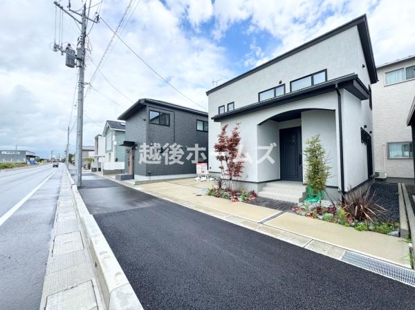 新潟市江南区五月町１丁目の中古一戸建て