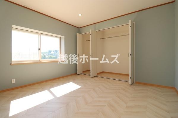 新潟市西区上新栄町５丁目の中古一戸建て