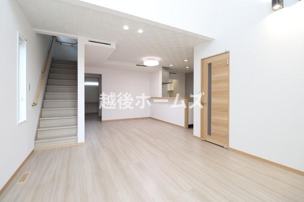 新潟市南区大通西の中古一戸建て