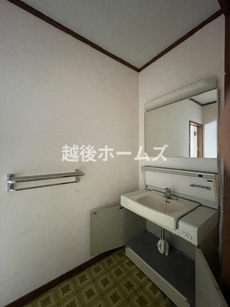 新発田市下小松の中古一戸建て
