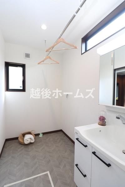 新潟市西蒲区鱸の中古一戸建て
