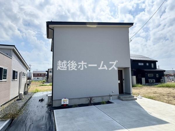 燕市吉田下中野の中古一戸建て