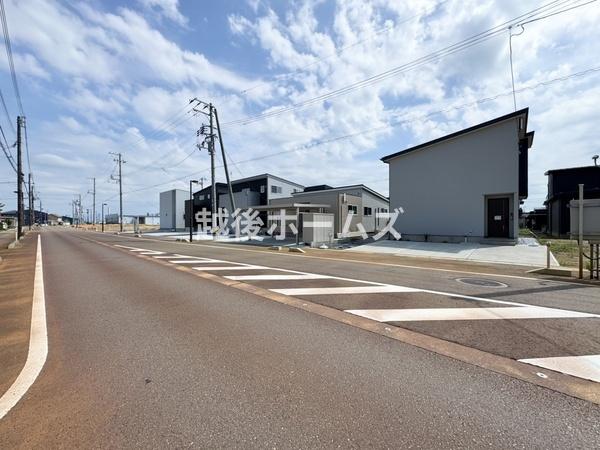 新築戸建　燕市吉田下中野　プラネットホーム