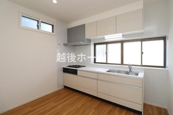 新潟市江南区亀田新明町５丁目の中古一戸建て