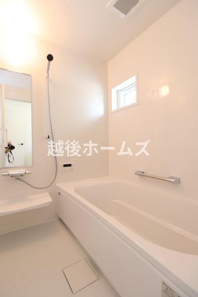 新潟市江南区亀田新明町５丁目の中古一戸建て
