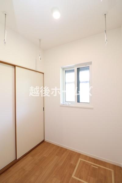 新潟市江南区亀田新明町５丁目の中古一戸建て