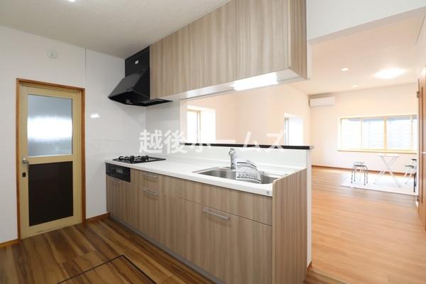 新潟市西区浦山４丁目の中古一戸建て