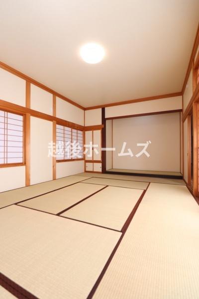 新潟市西区浦山４丁目の中古一戸建て