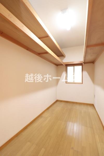 新潟市西区浦山４丁目の中古一戸建て