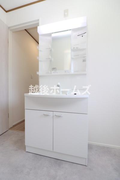 燕市下粟生津の中古一戸建て