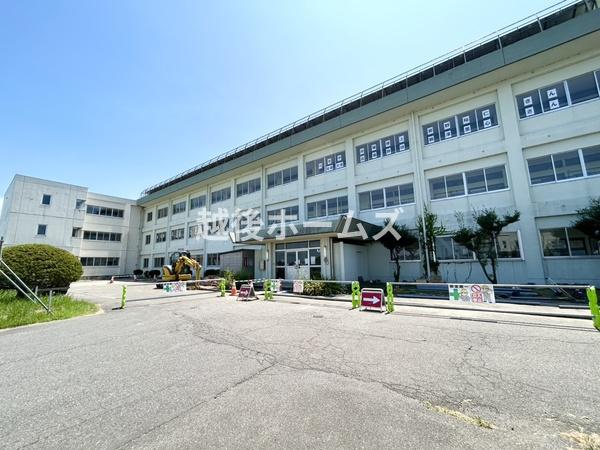 燕市新生町の中古一戸建て(燕市立燕北中学校)