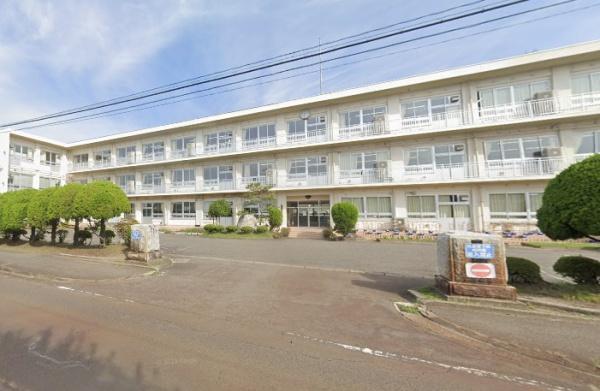 燕市新生町の中古一戸建て(燕市立小中川小学校)