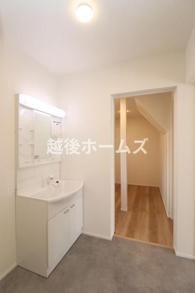 燕市新生町の中古一戸建て
