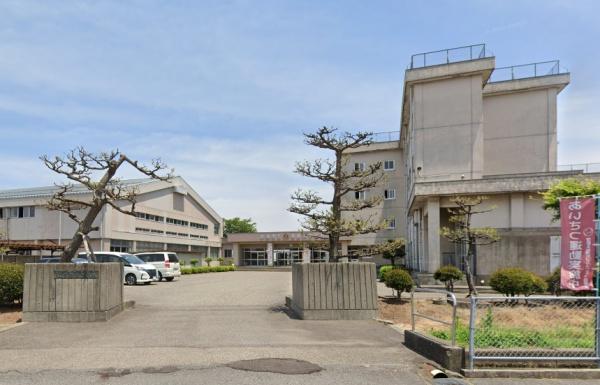 新潟市江南区曽川の土地(新潟市立曽野木中学校)